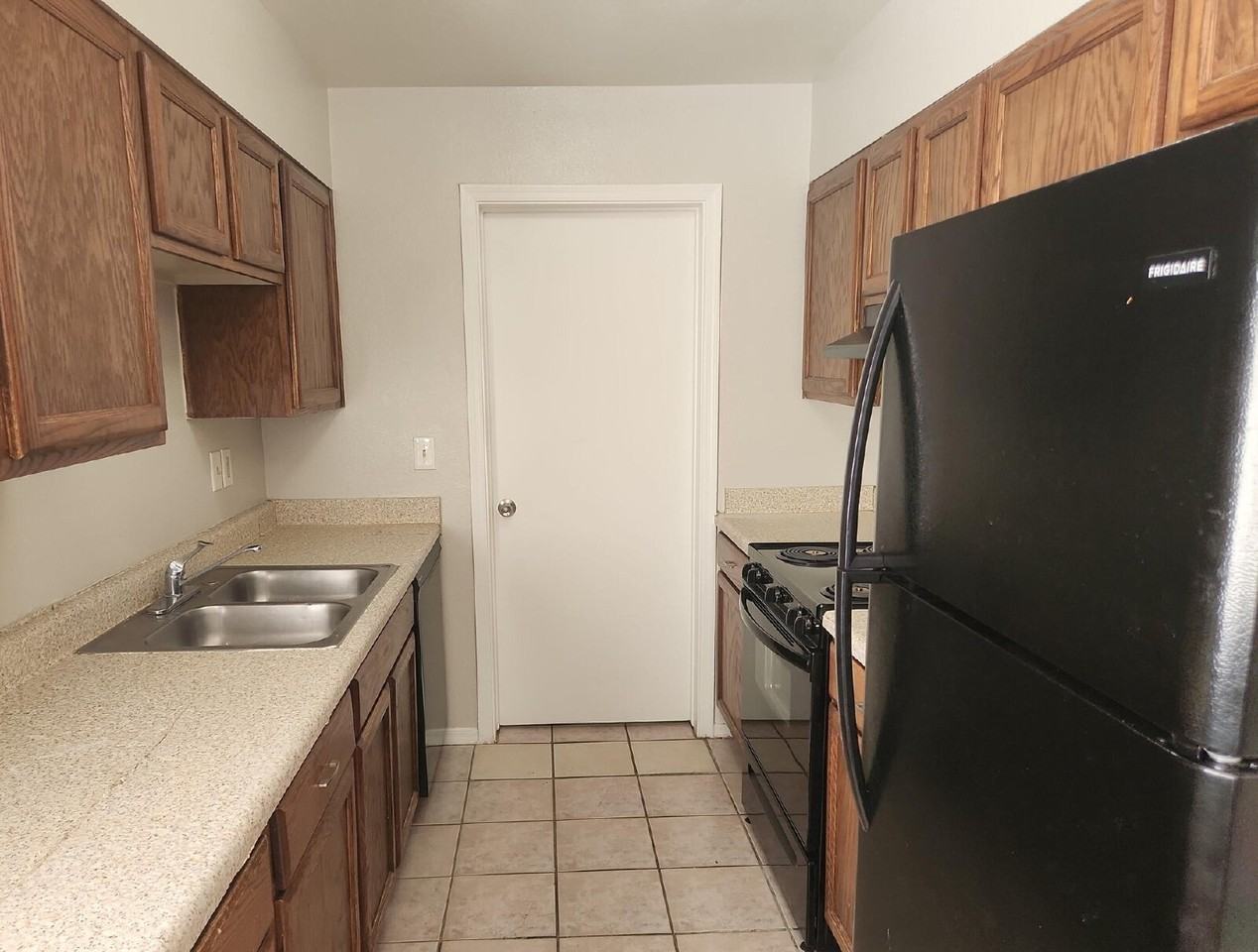 147 W Inglewood St Apt 2 - Photo 6 of 14