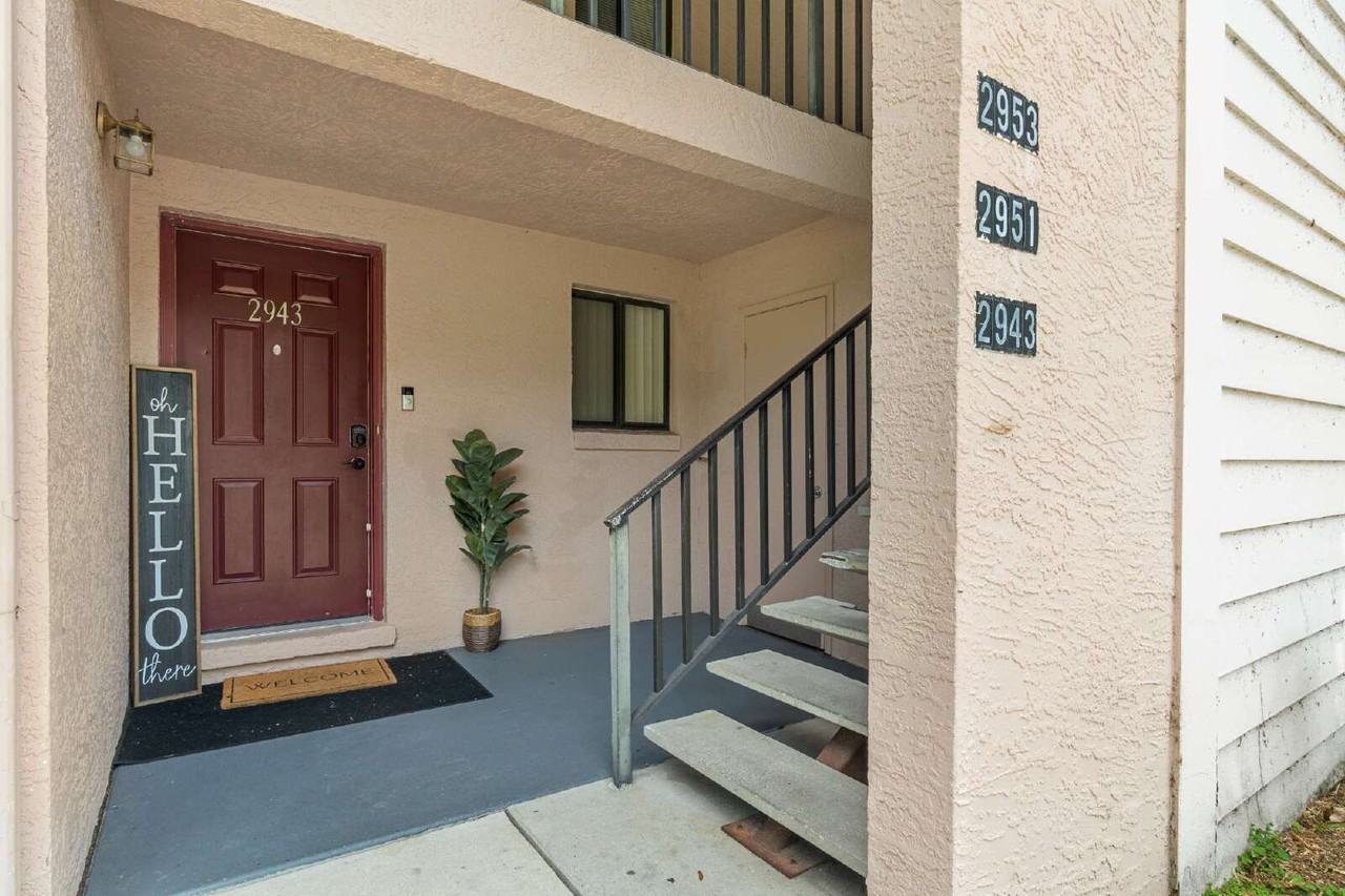 2953 Sw 32nd Ave - Photo 3 of 32