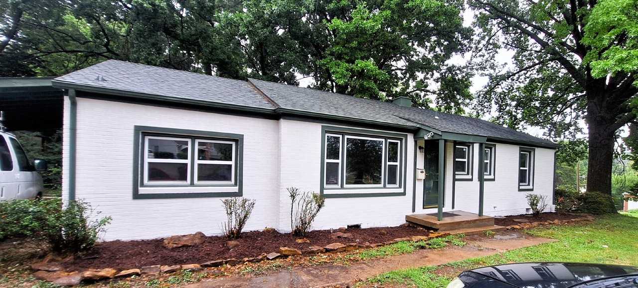 1512 Sw Highway Ln - Photo 2 of 15