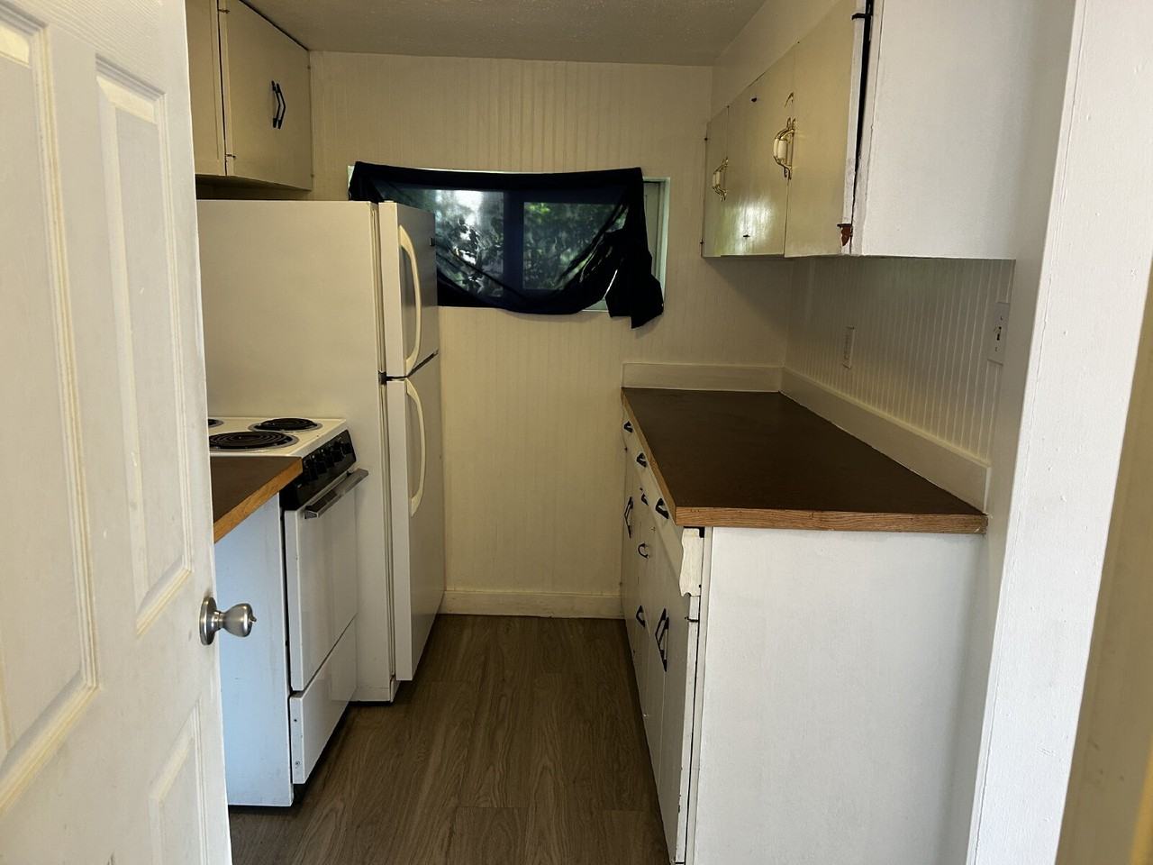 S Almon St - Photo 7 of 24