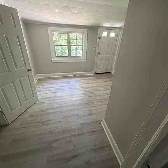 4224 Ogburn Ave - Photo 3 of 18
