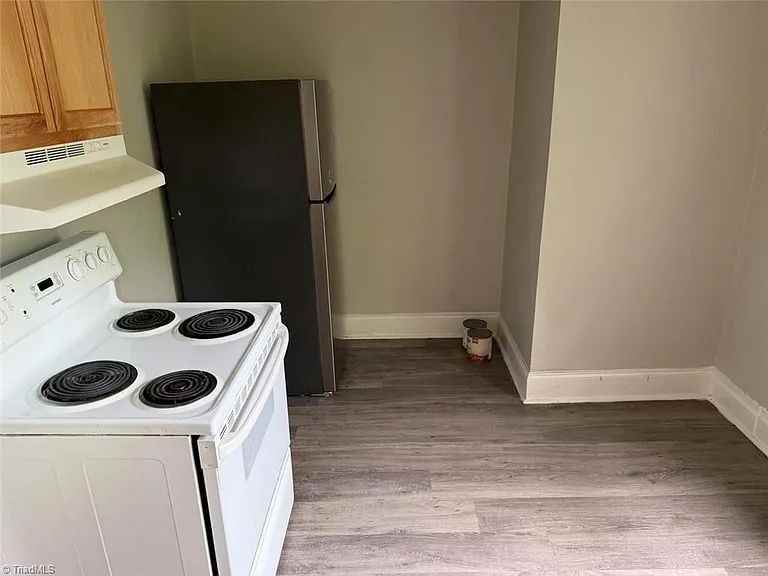 4224 Ogburn Ave - Photo 7 of 18