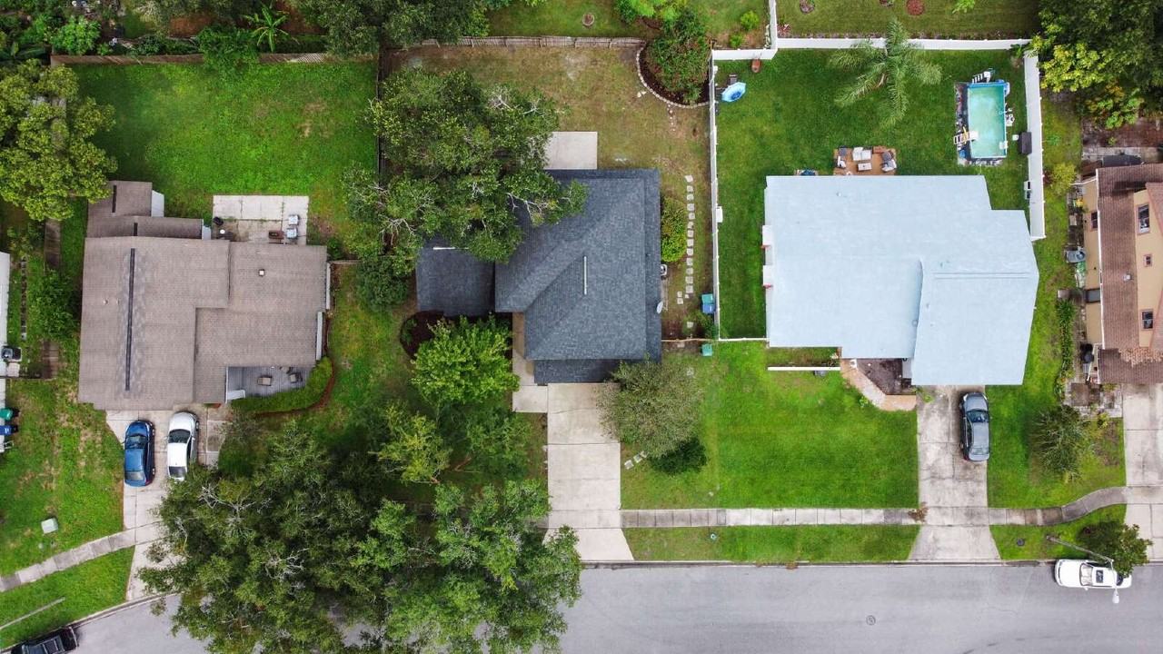 3909 Stonehaven Rd - Photo 4 of 28