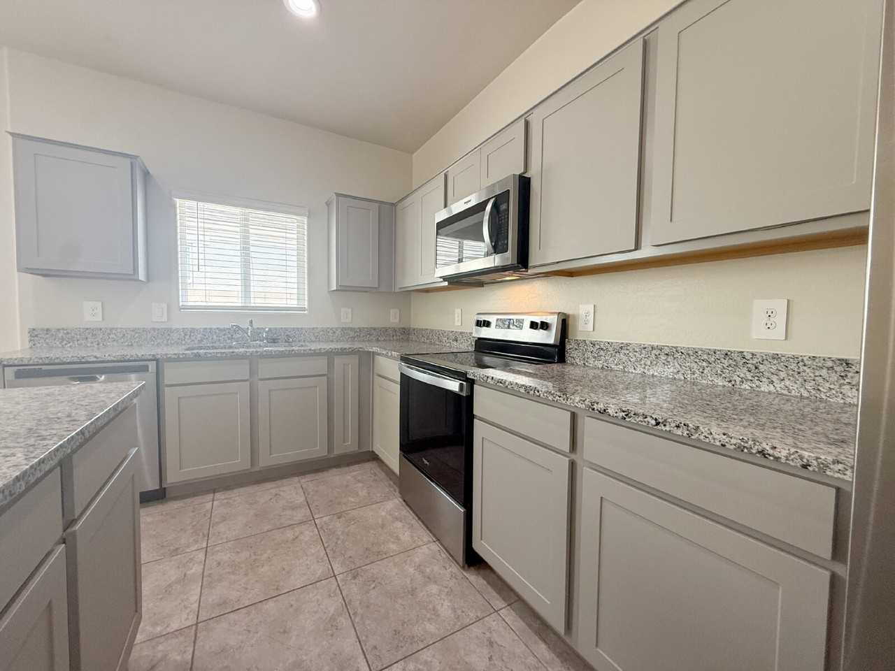 70 S 190th Dr - Photo 7 of 27