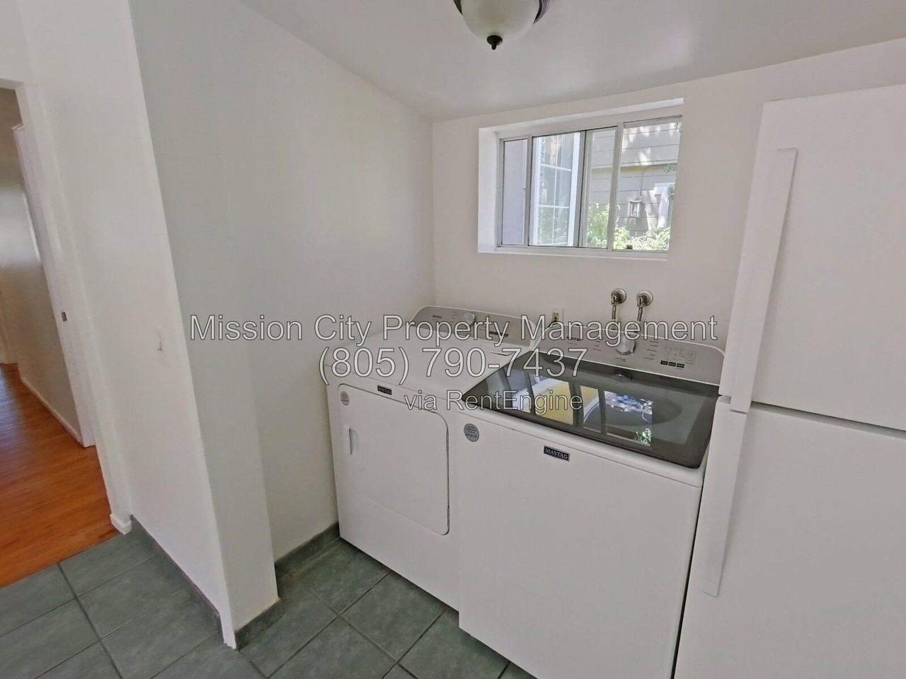 418 E Sola St - Photo 7 of 8