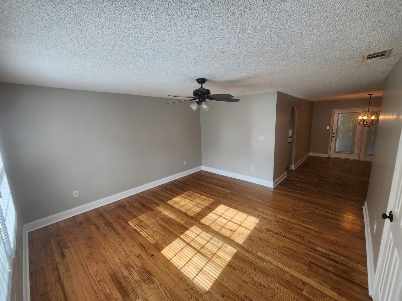 109 Williams St - Photo 2 of 15