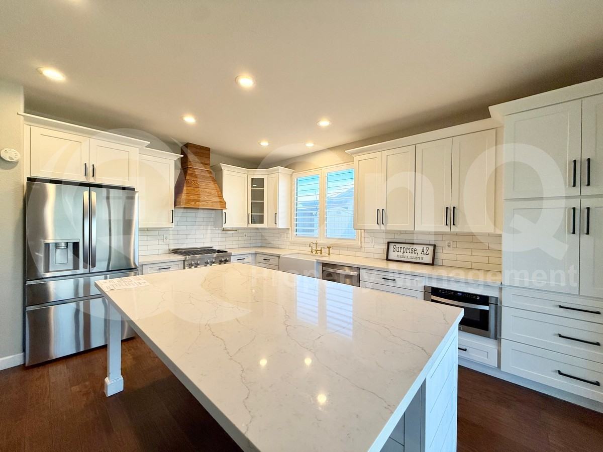 14581 W Banff Ln - Photo 7 of 34