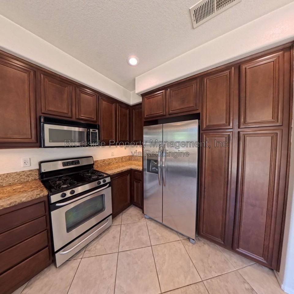 4031 Cey Ct - Photo 5 of 50