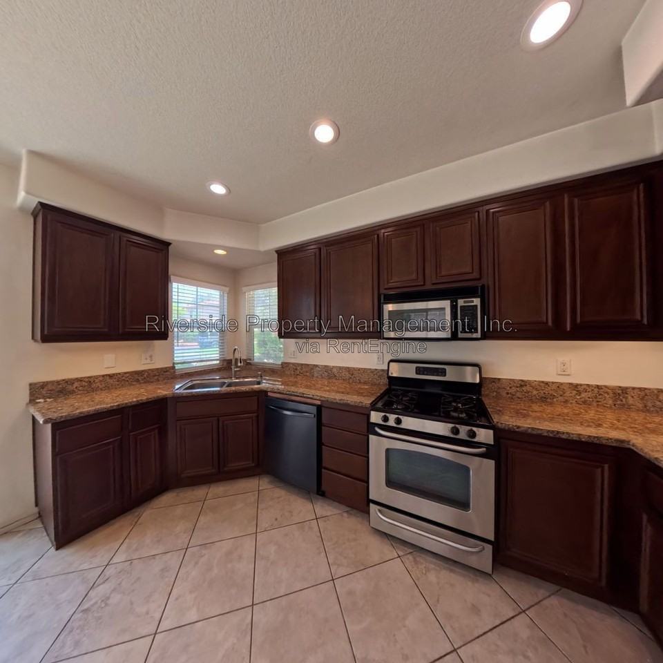 4031 Cey Ct - Photo 6 of 50