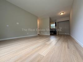 featured image of 65 Trinity Rd #9