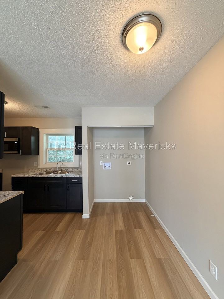 65 Trinity Rd #9 - Photo 4 of 12
