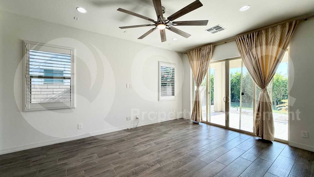 4280 S Amethyst Dr - Photo 4 of 26