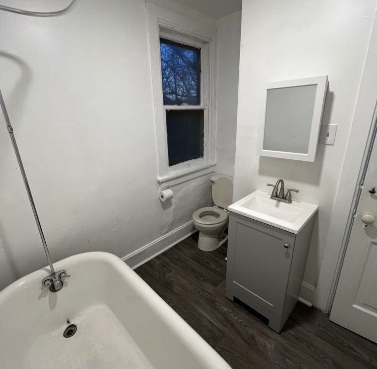 604 9th St - Photo 6 of 10