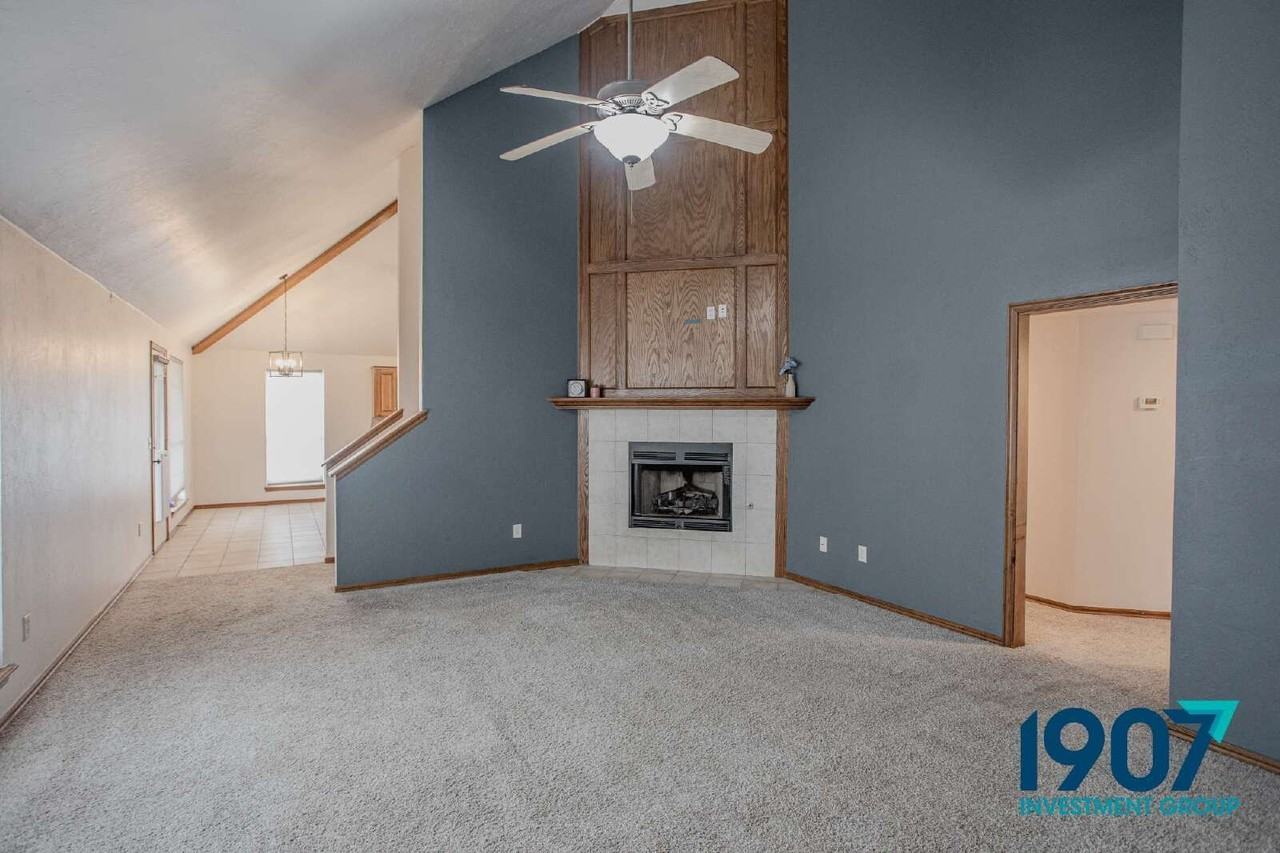 2508 Tyler Ln - Photo 5 of 27