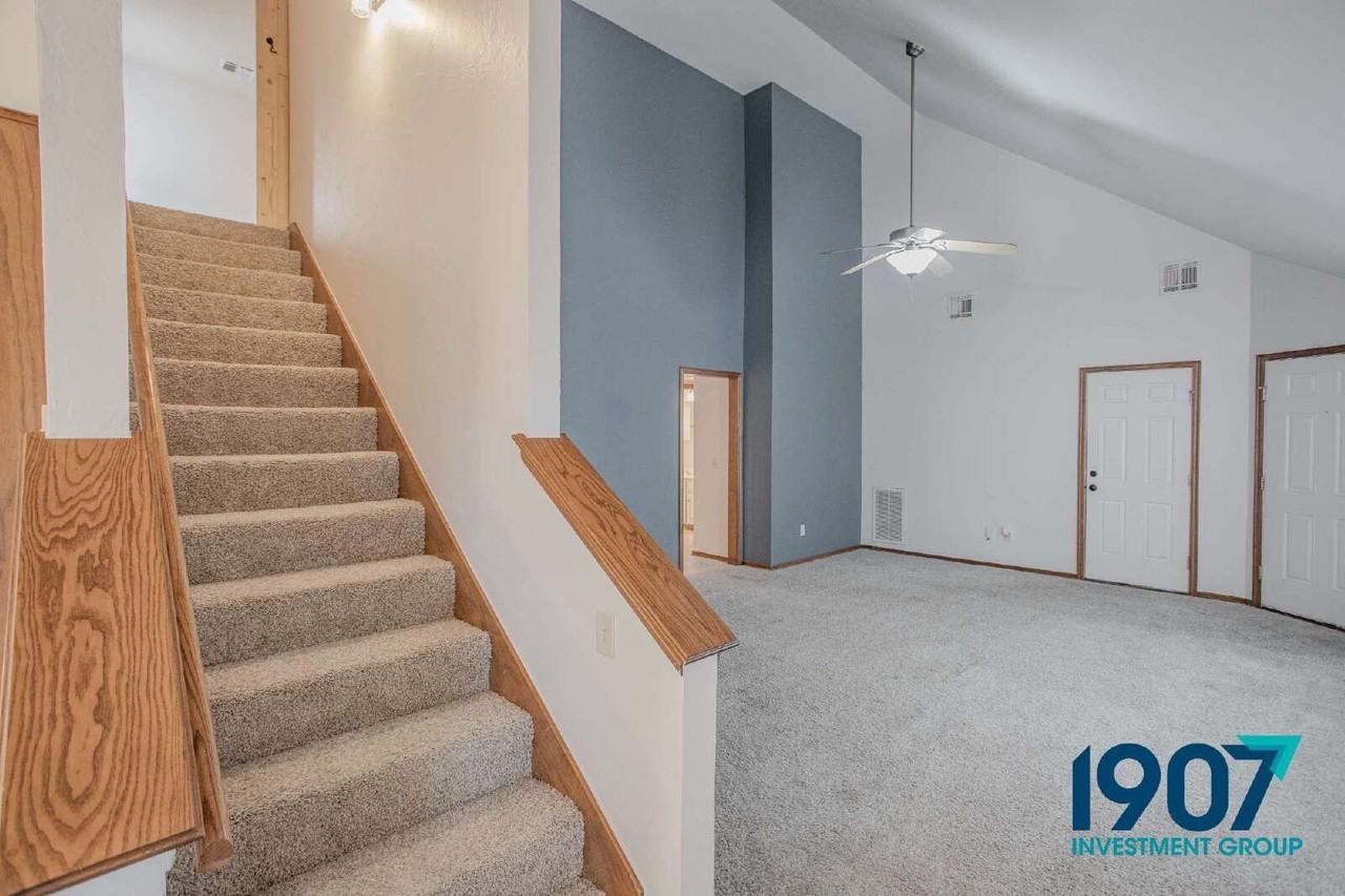 2508 Tyler Ln - Photo 7 of 27