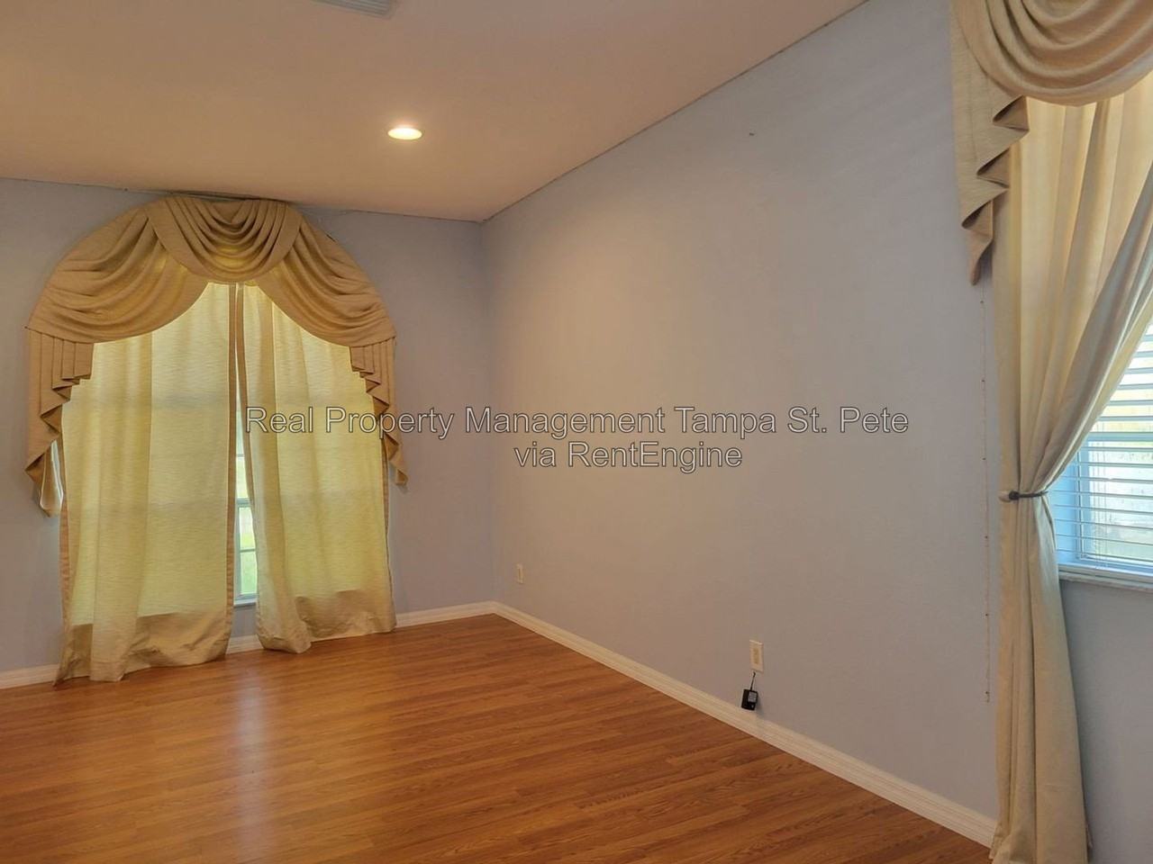 30541 Norseman Pl - Photo 5 of 41