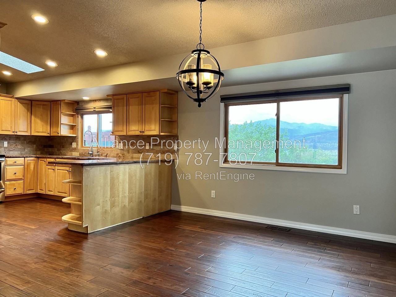 6318 Galway Dr - Photo 6 of 50