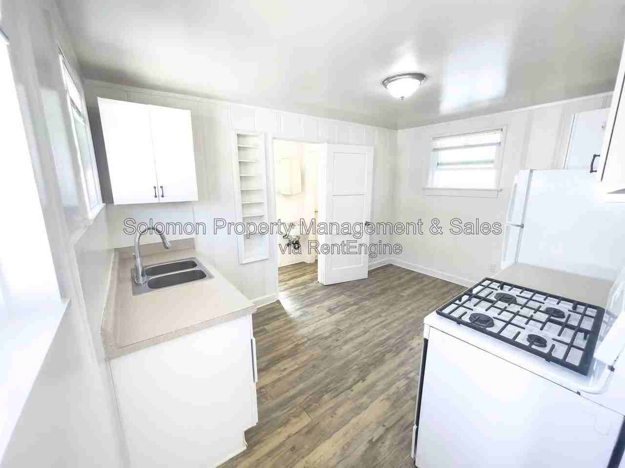 143 1/2 S Myers St - Photo 6 of 9