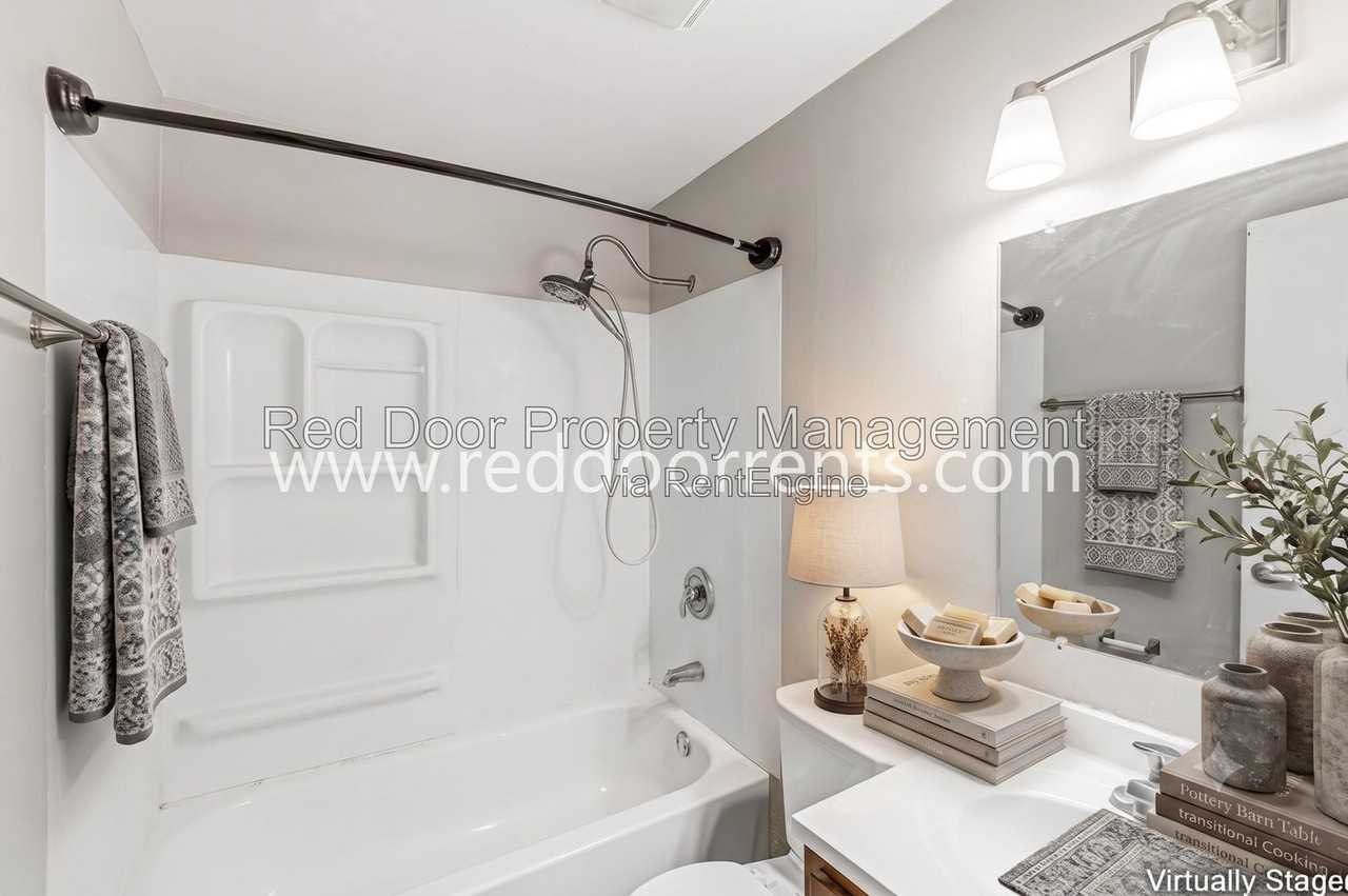 335 1st Ave Nw #3 - Photo 5 of 28