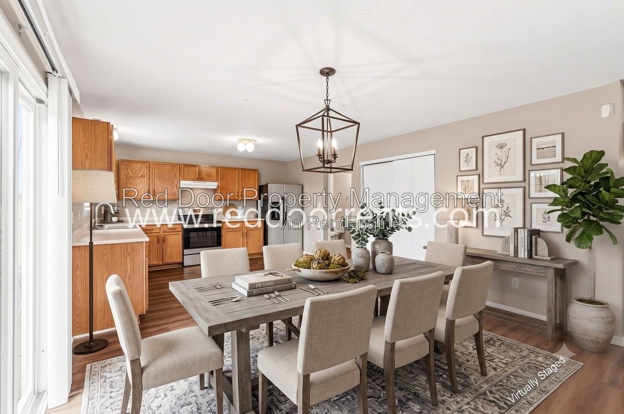 12419 Deerview Dr - Photo 4 of 50