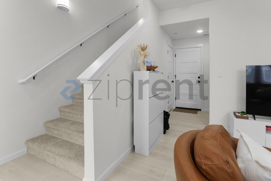 12751 121st Street Ct E - Photo 5 of 19