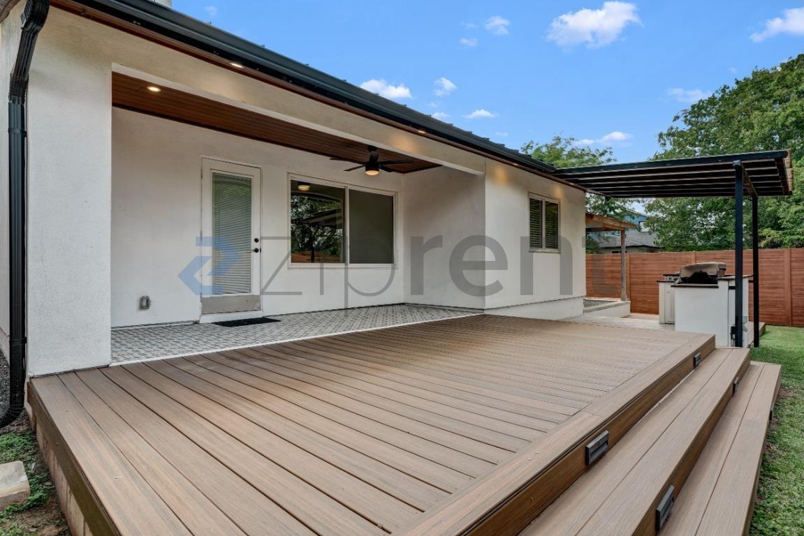 3600 Alexandria Dr - Photo 5 of 30