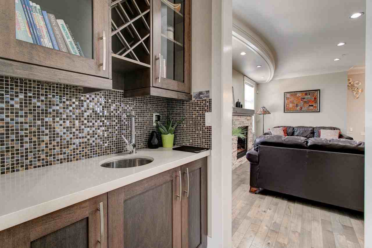 15598 Goggs Avenue - Photo 7 of 24