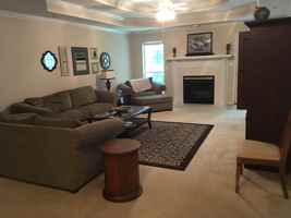 featured image of 317 Farmington Dr W