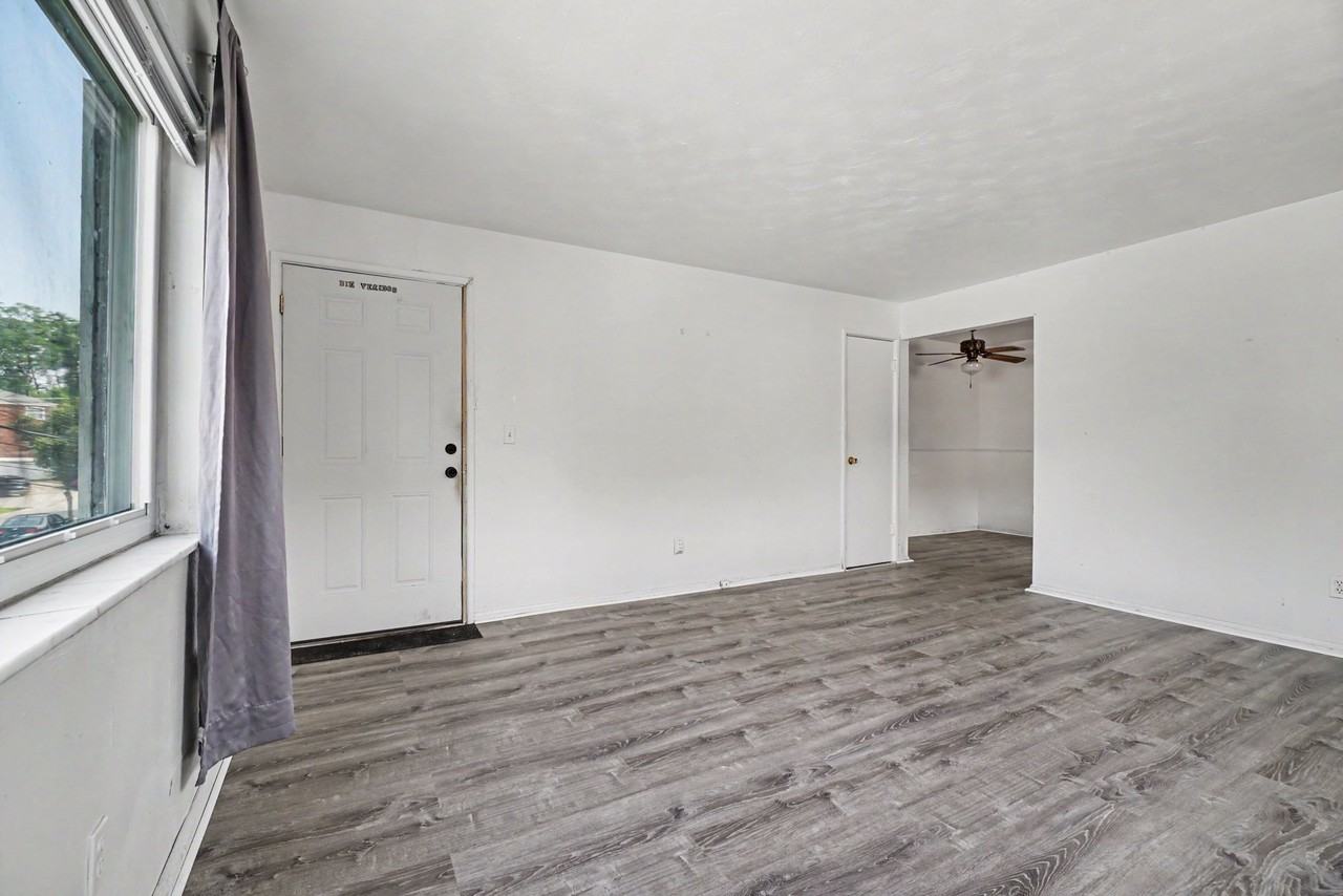 3635 Northdale Pl - Photo 4 of 17