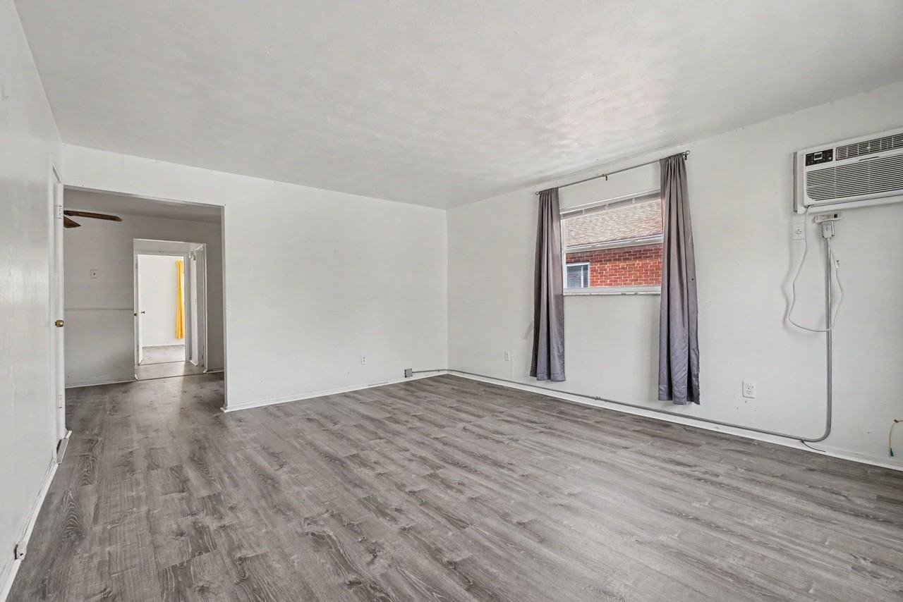 3635 Northdale Pl - Photo 5 of 17
