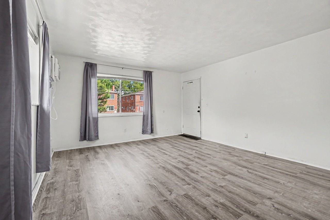3635 Northdale Pl - Photo 7 of 17