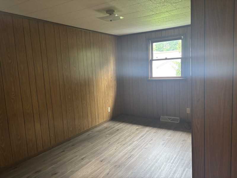 208 Cemetery Rd - Photo 4 of 7