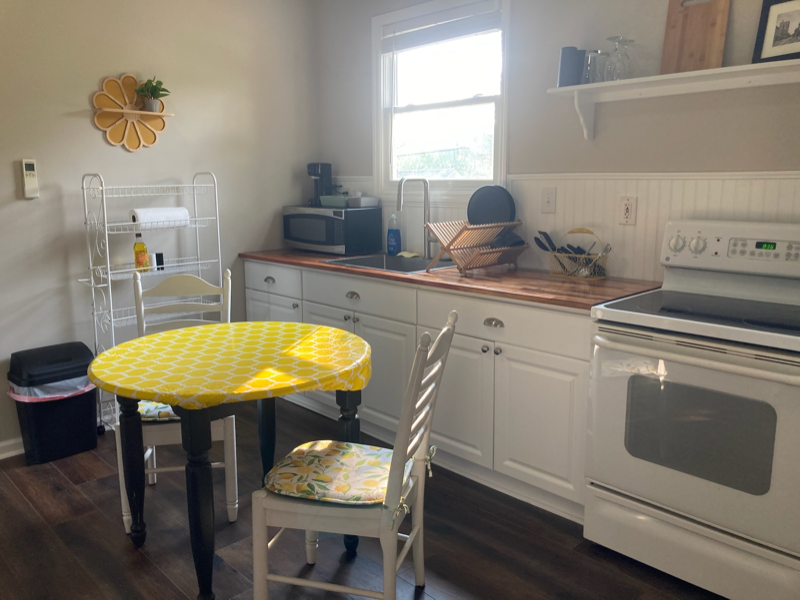 418 Goebel Ave - Photo 6 of 21