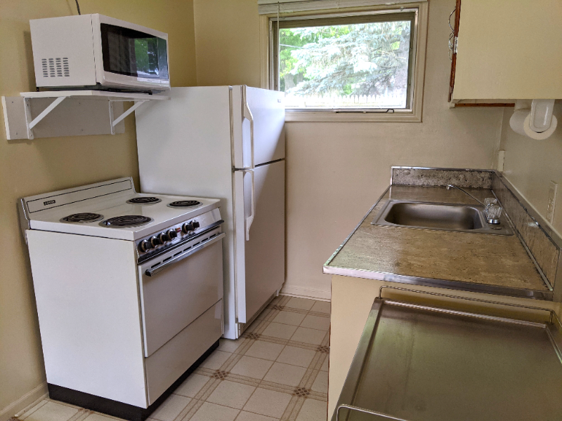 2433 Normandy Rd - Photo 2 of 5