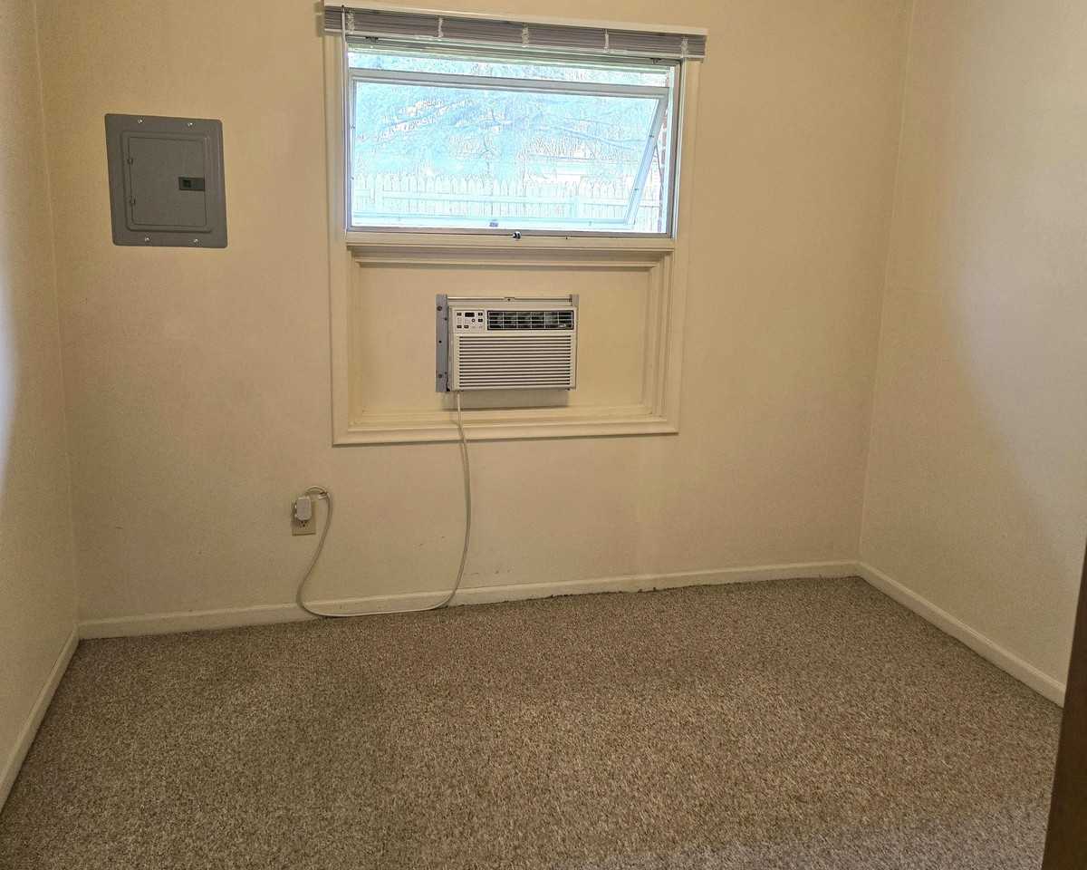 2433 Normandy Rd - Photo 5 of 5