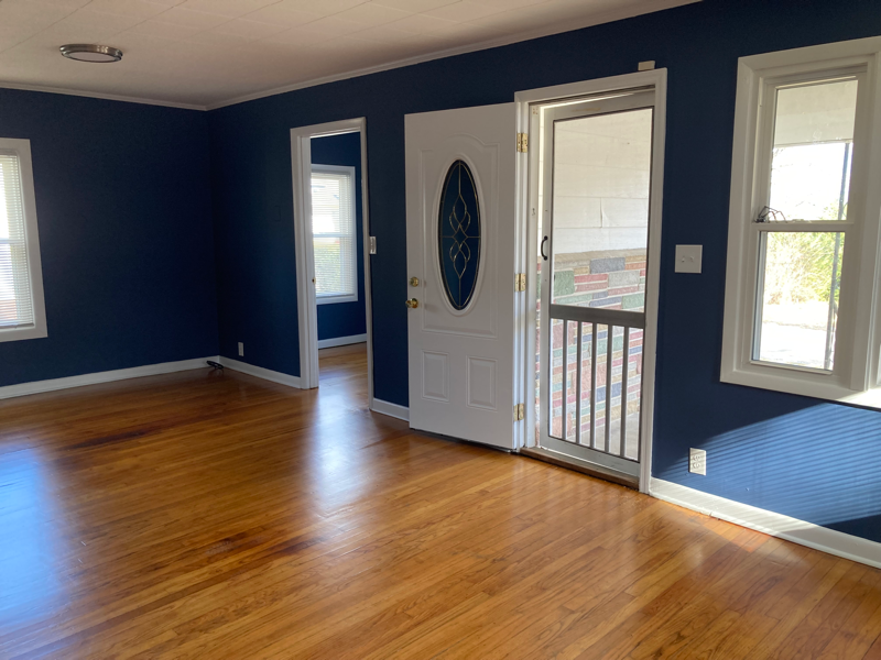 604 Stanley Ave - Photo 3 of 10