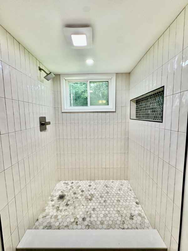 680 Navarre Dr - Photo 3 of 14
