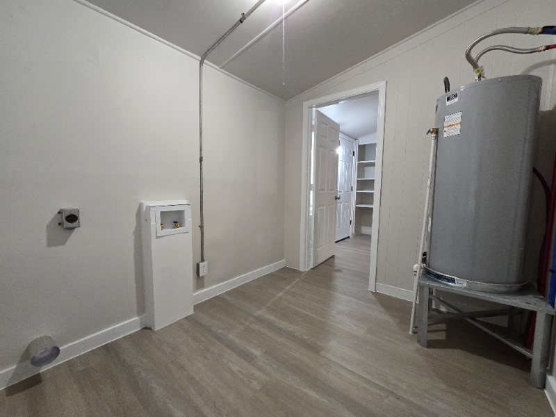259 Wells St - Photo 5 of 25