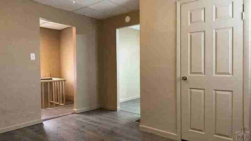 1630 Spruce St #2 - Photo 4 of 9