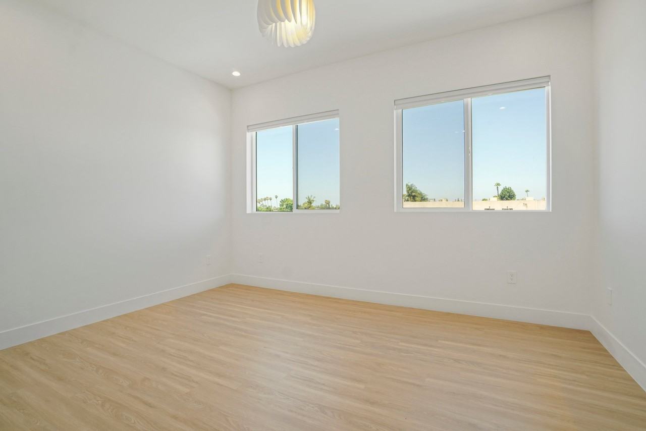 4800 S Slauson Ave #4800 - Photo 3 of 29