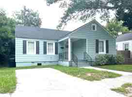 featured image of 1416 E 33rd St