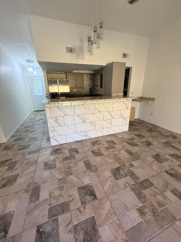 1301 Bond St - Photo 4 of 8