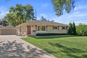 featured image of N87W18225 Queensway