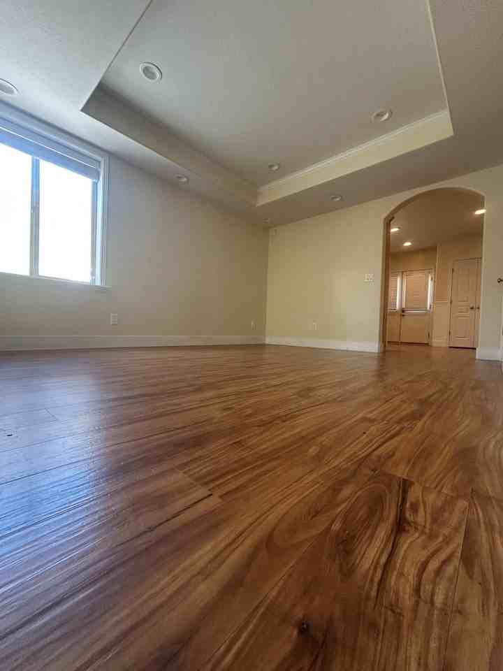328 Wn - Photo 5 of 26