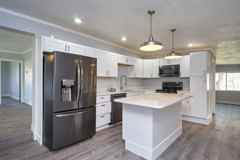 325 W Apple St - Photo 1 of 1