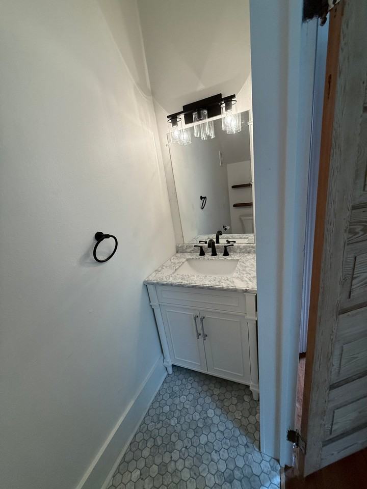 533 Nashville Ave - Photo 5 of 15