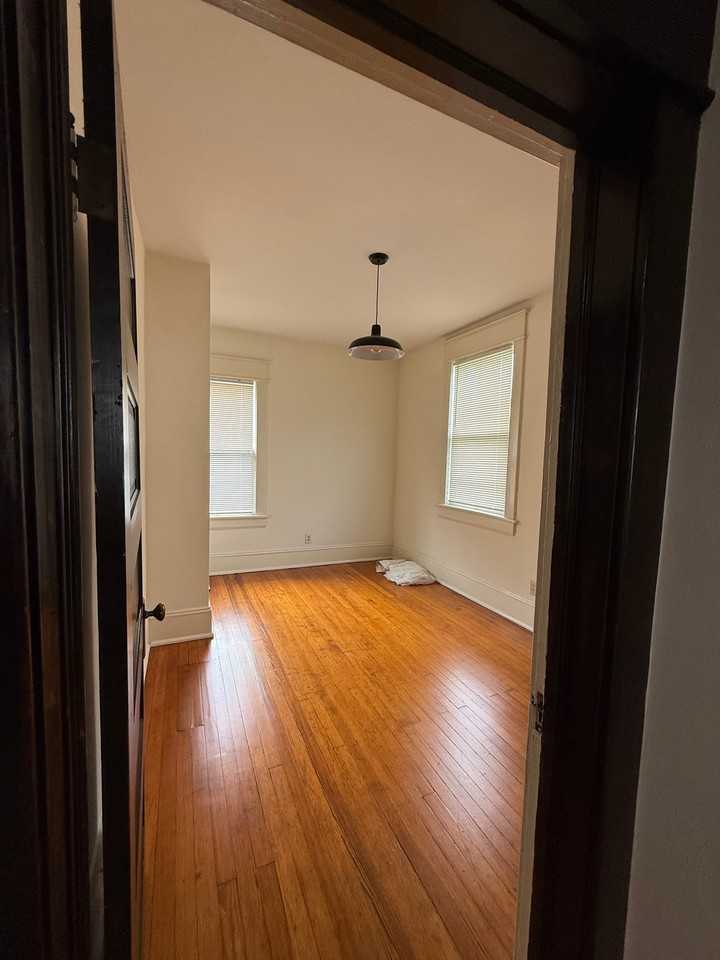 2147/2149 Berkley Ave Sw #2149 - Photo 6 of 15