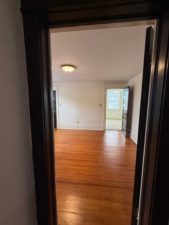 2147/2149 Berkley Ave Sw #2149 - Photo 7 of 15