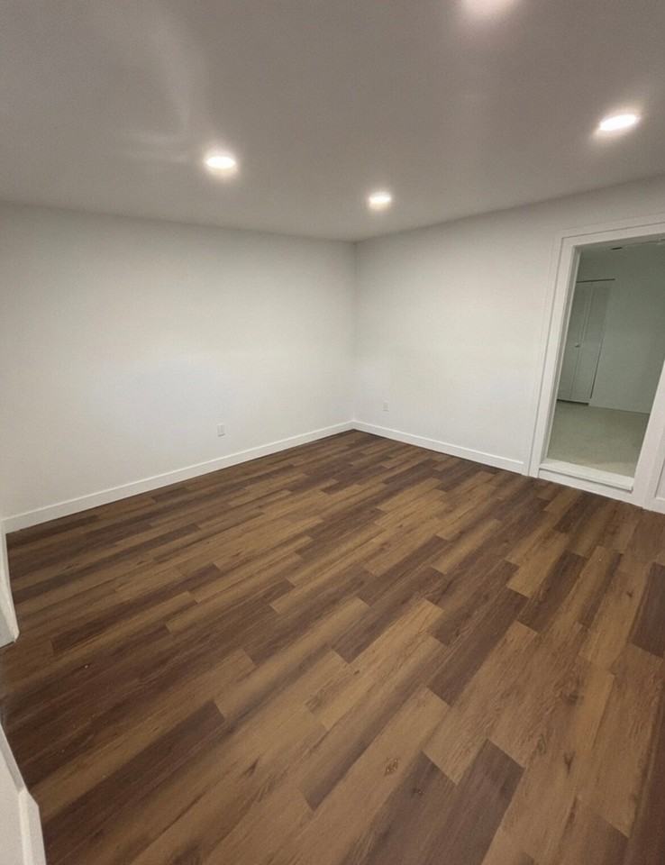 890 Sw Airoso Blvd #1 - Photo 2 of 7