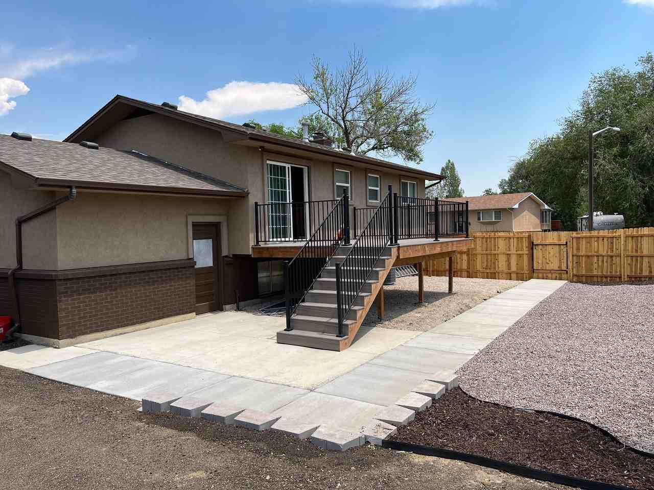 318 De La Vista St - Photo 3 of 19